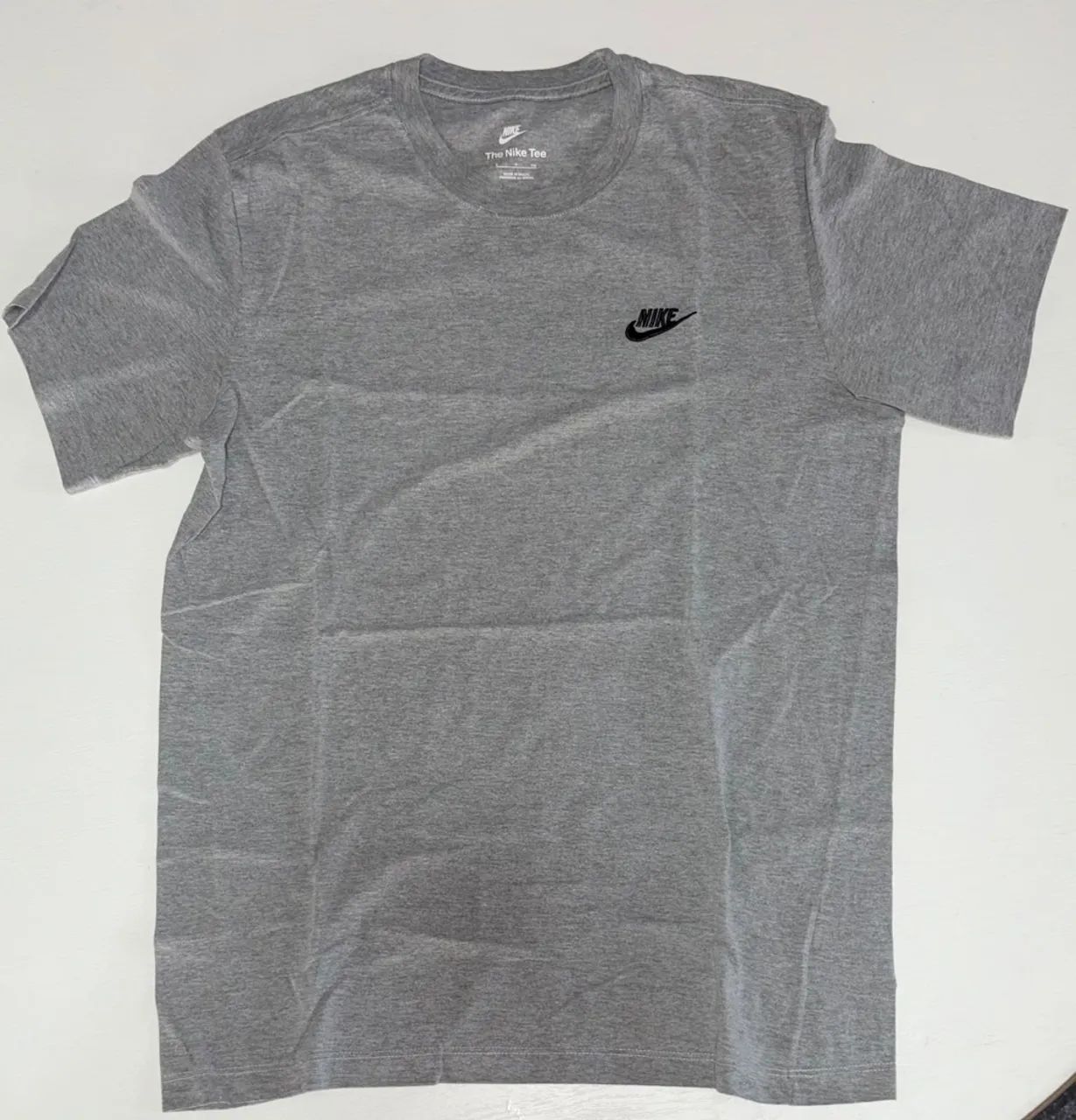 Camiseta Nike - Cinza