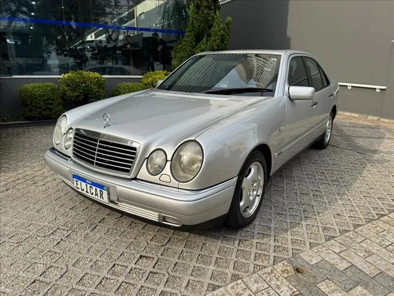 Mercedes-Benz E-320 3.2 Elegance 1999 - Foto 2