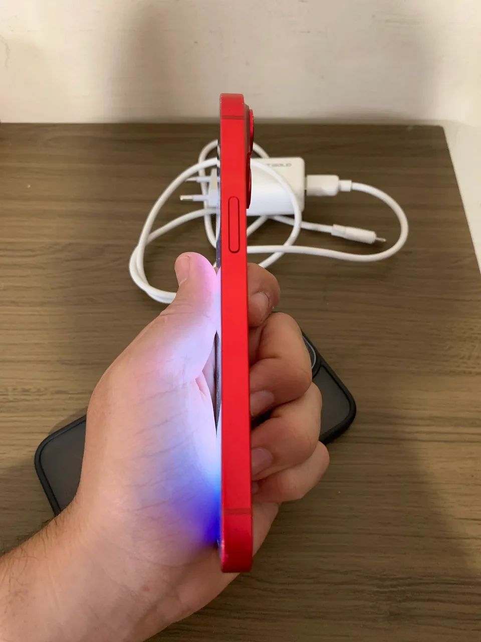 iPhone 14 RED 128GB - Foto 2