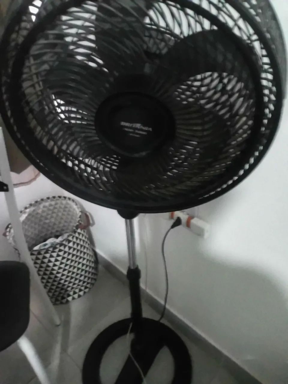 Ventilador de chão 