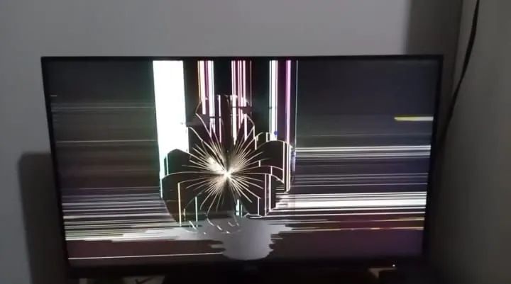 Monitor aoc 27GSE27"-Tela quebrada - Foto 3