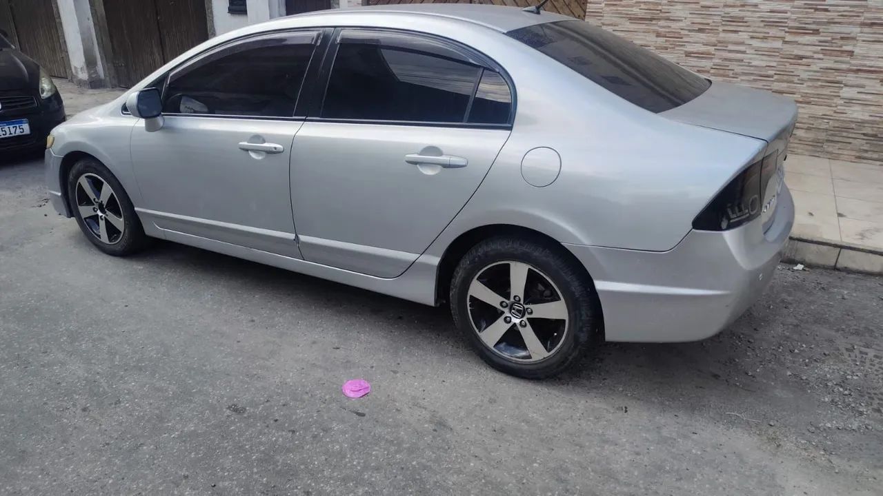 Honda Civic 1.8 LXS 16V FLEX 4P AUTOMÁTICO 2009