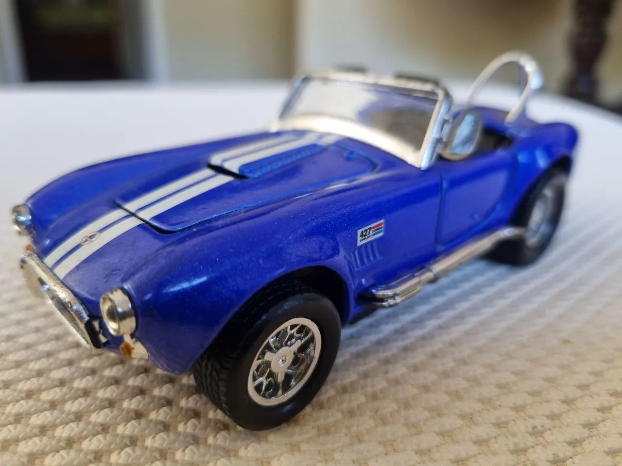 Carrinho Miniatura Shelby Cobra 427 Kinsmart Azul - Foto 2
