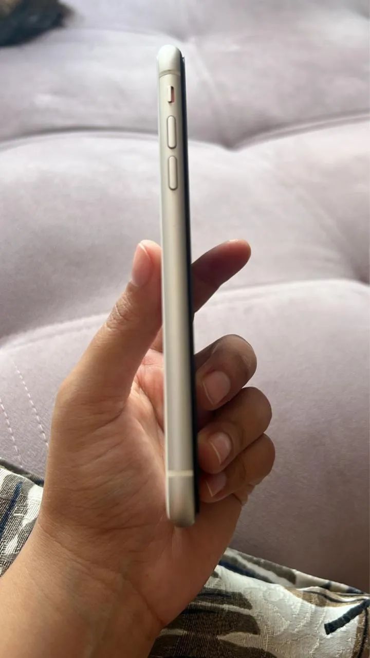 iPhone 11 a 128gb (único dono - 100% original) - Foto 5
