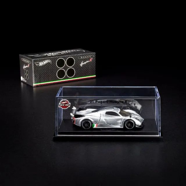 Miniatura Hot Wheels RLC 21 Pagani Huayra R Prata Red Line Club