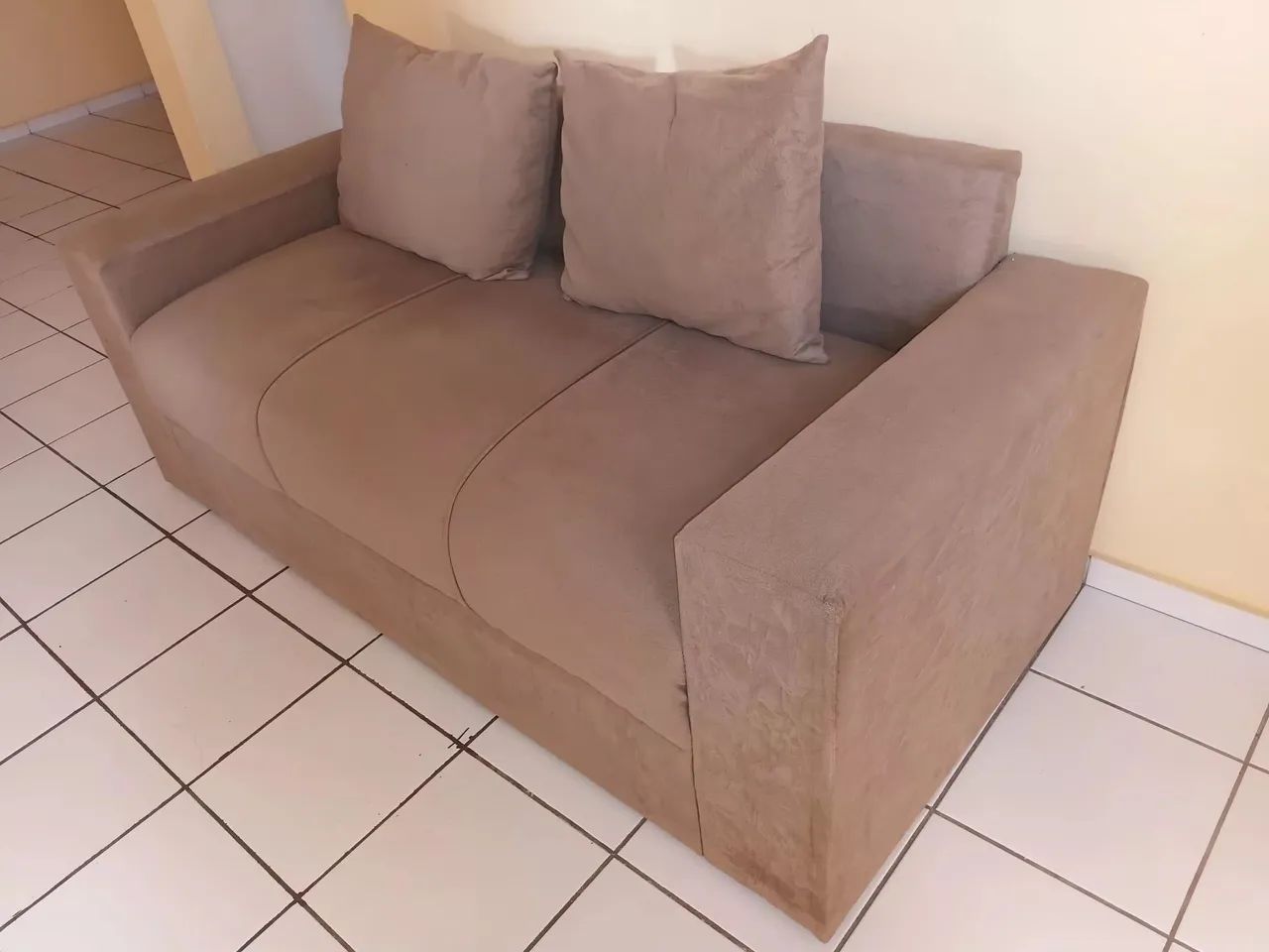 Sofá com pouco uso 