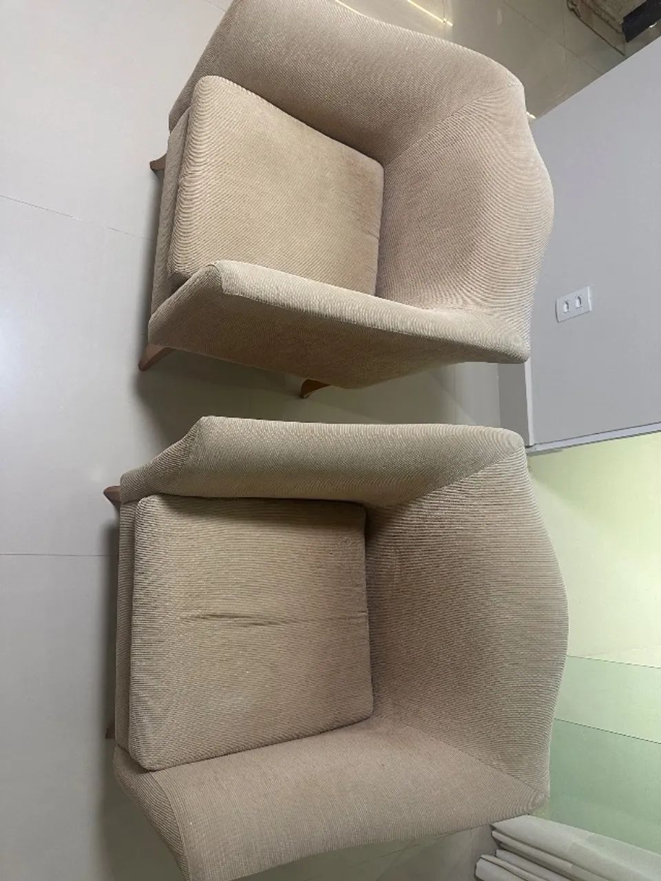 Conjunto de duas poltronas