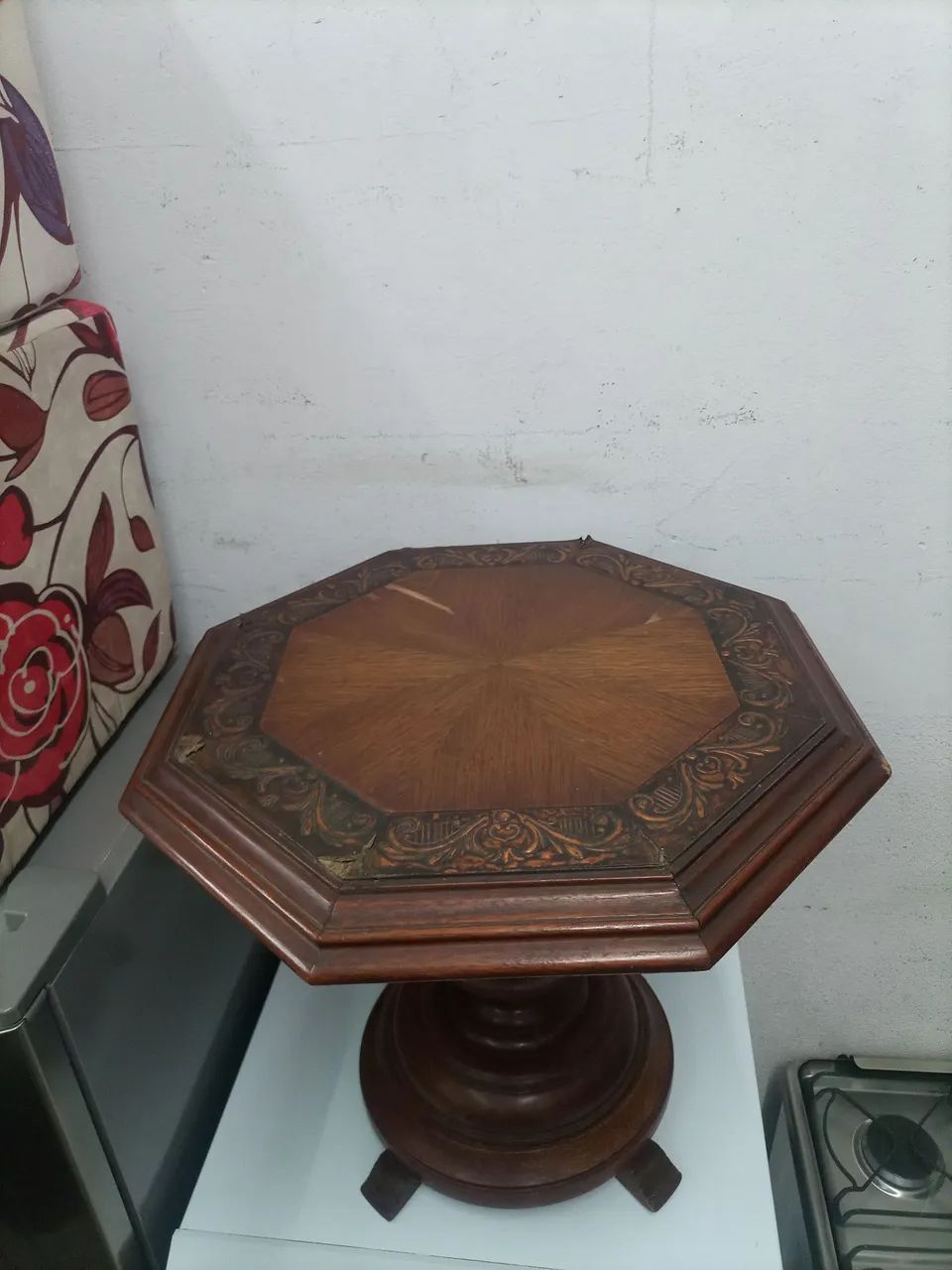 Mesa de centro antigo cerejeira 65 x 56  - Foto 3