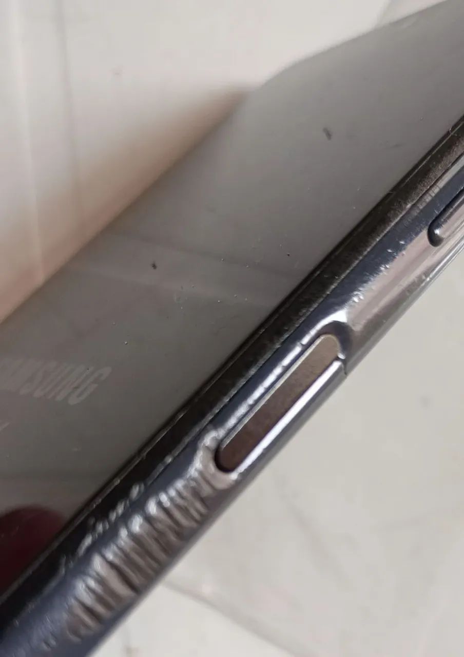 Vendo um célular Samsung Galaxy A13 - Foto 2