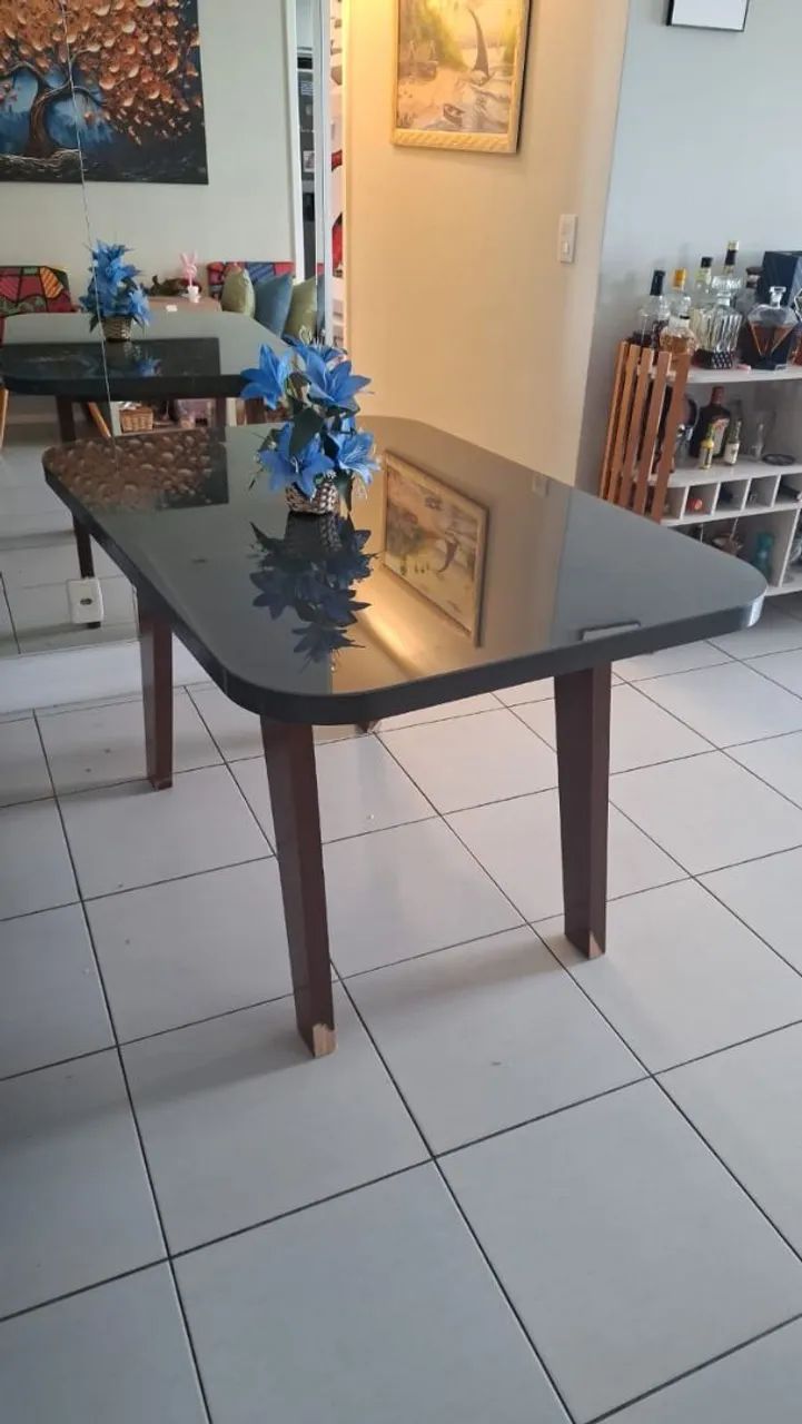 Mesa de  jantar 4 cadeiras