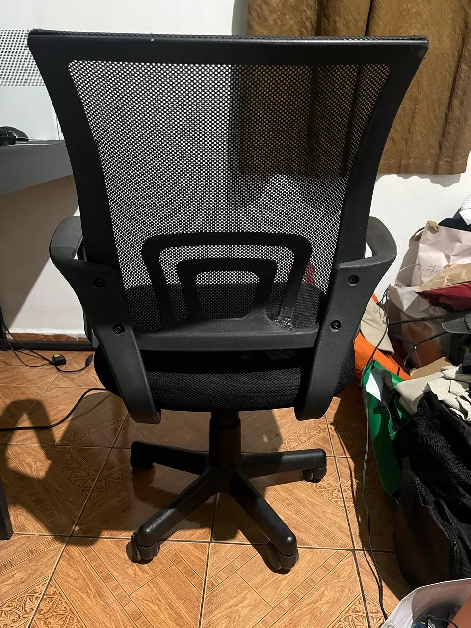 Cadeira Ergonômica - Seminova  - Foto 2