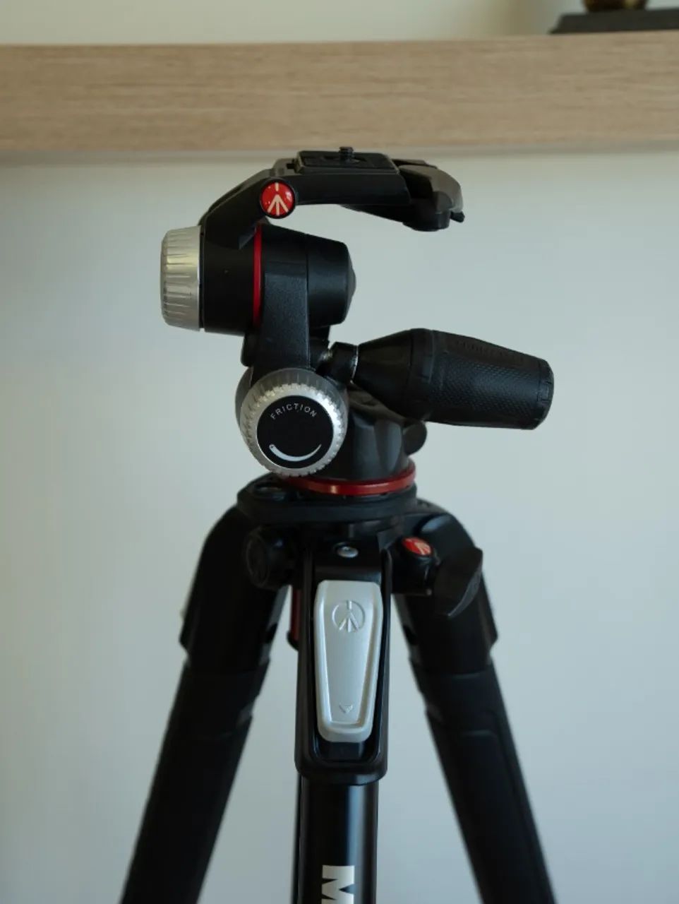 Tripe Manfrotto Mk 055 Pro - Foto 4