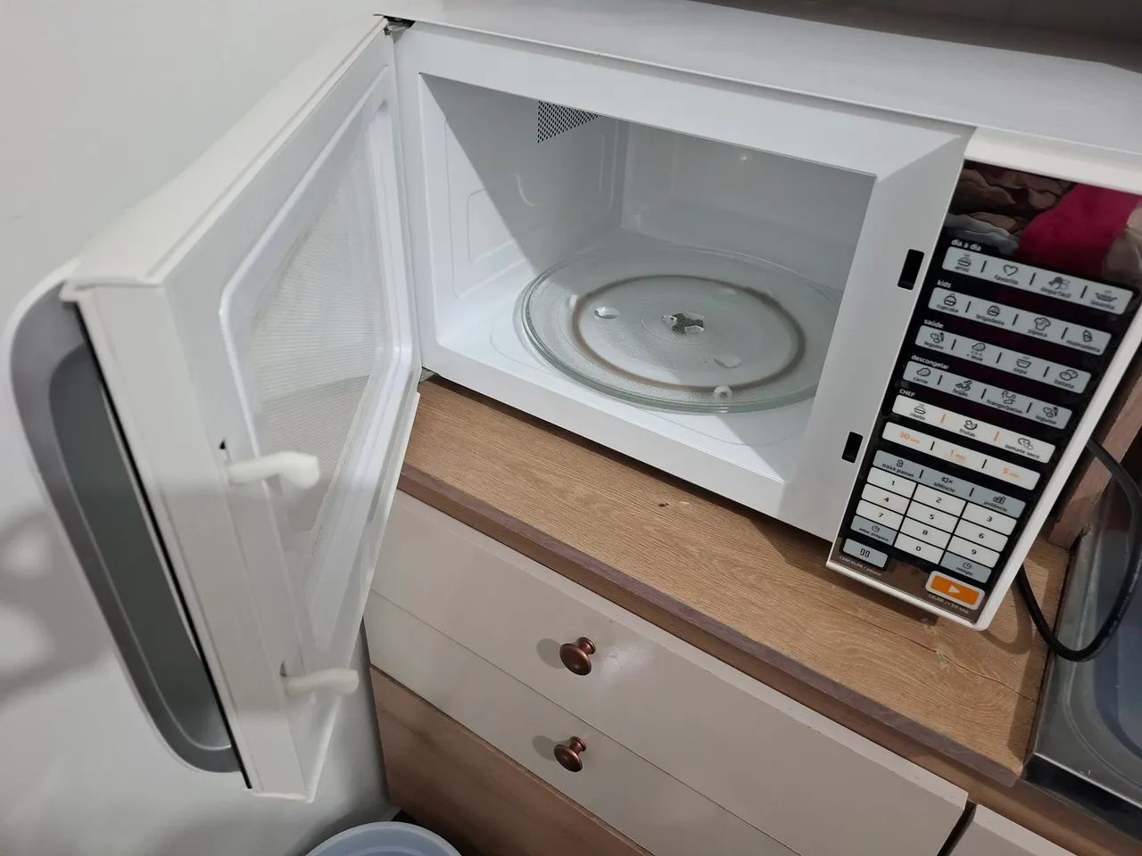 Micro-ondas Espelhado MIDEA  - Foto 2