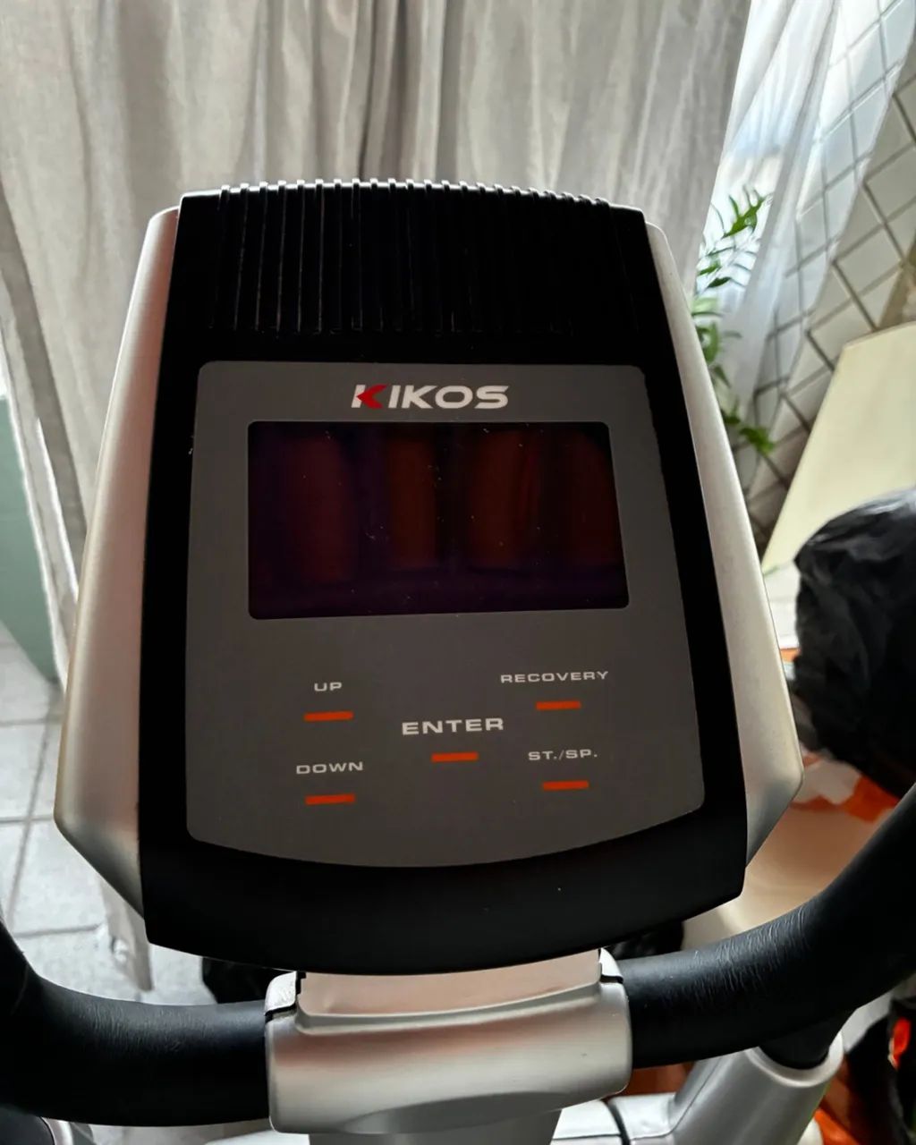 ELÍPTICO KIKOS 9200 ELETROMAGNÉTICO - Foto 4