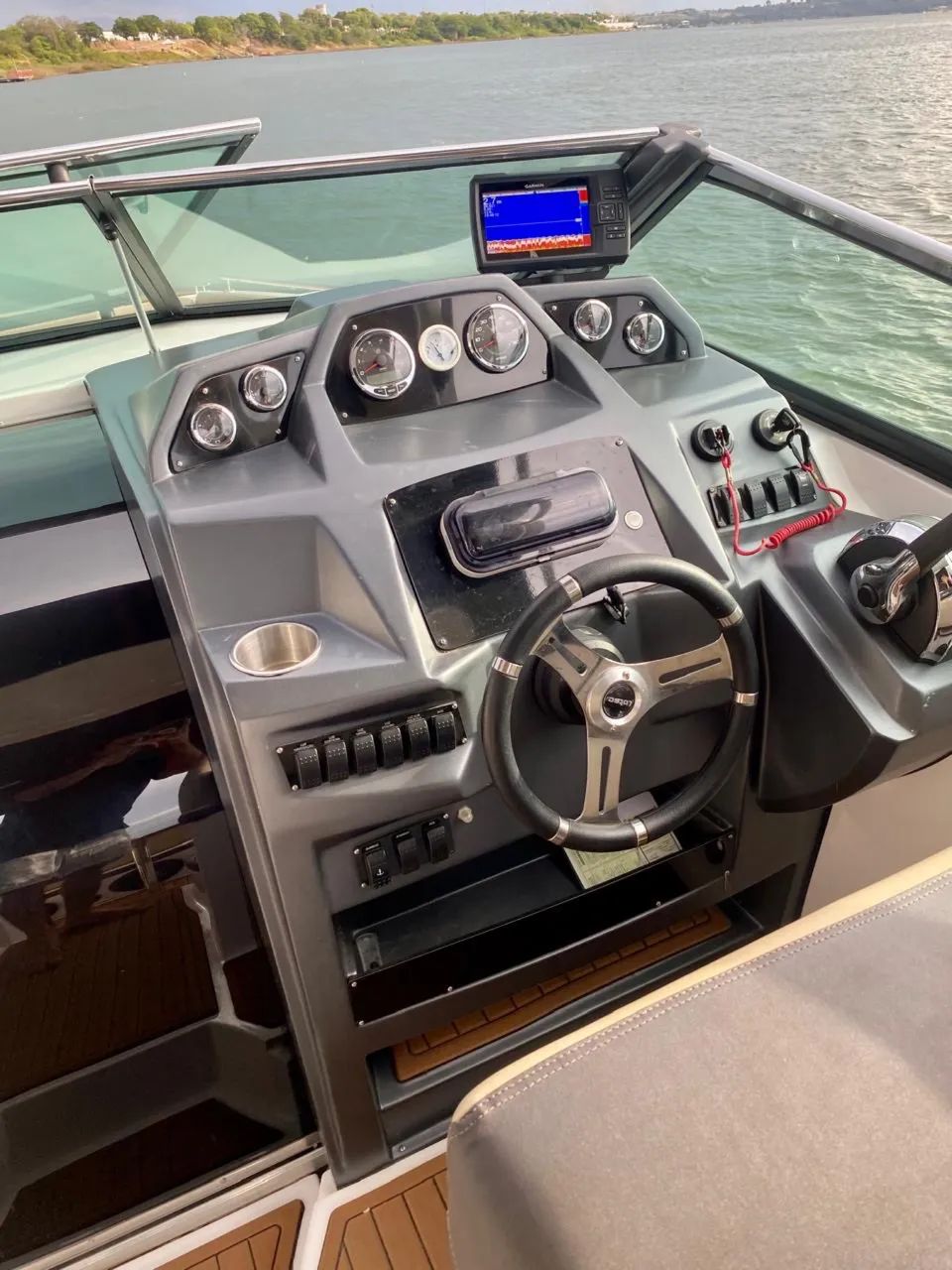 Lancha V300 semi-nova  - Foto 11