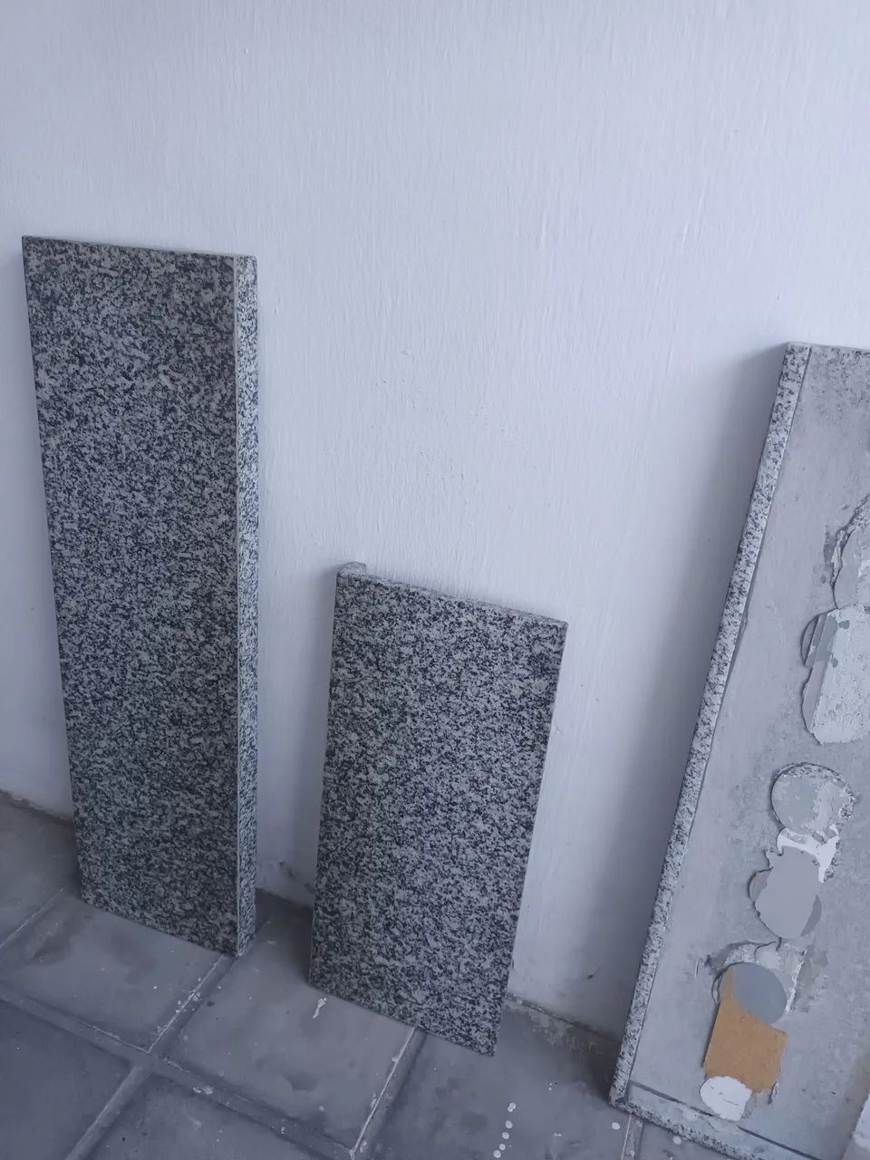 Balcão grande com 05 gavetas e vitrine - 500,00 - Foto 3