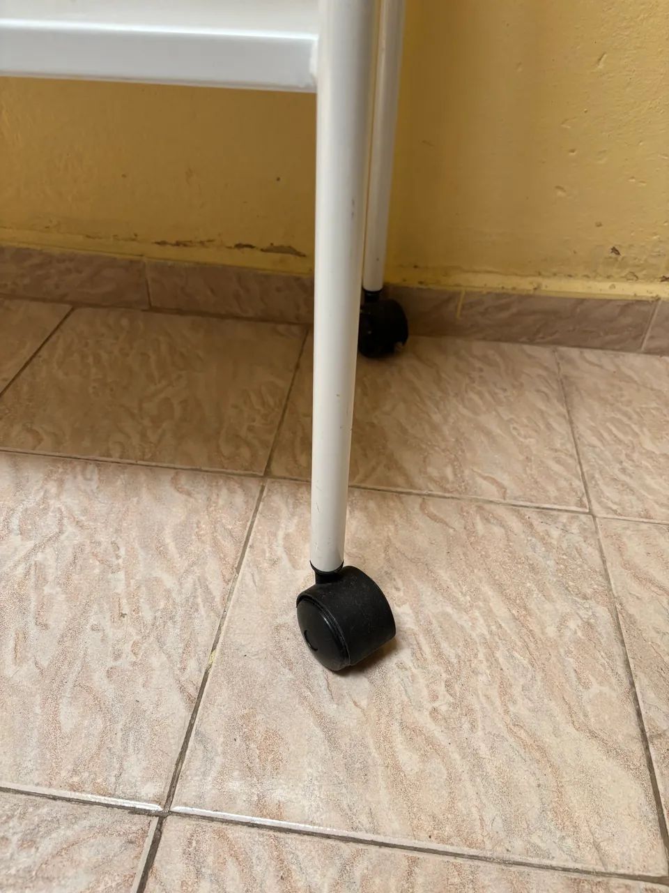 Mesinha  - Foto 2