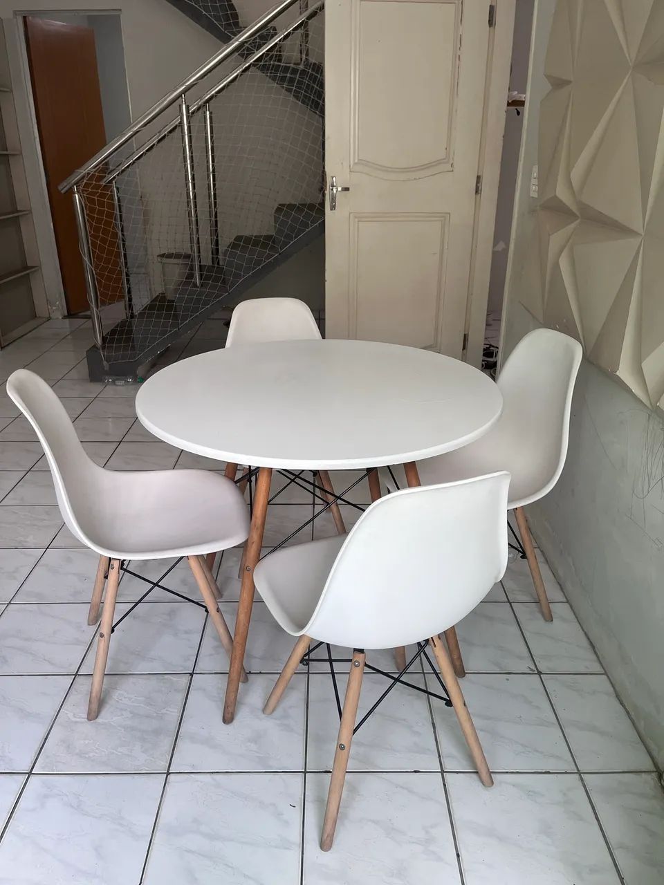 Conjunto Mesa e Cadeira  - Foto 2