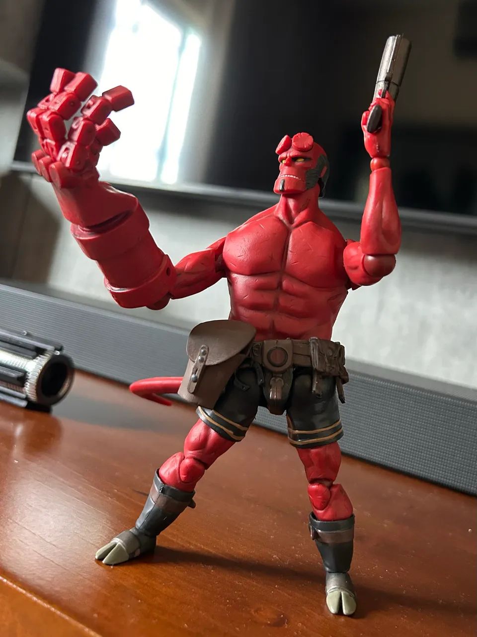Hellboy 30th Anniversary Edition (KO) | Escala 1/12 - Foto 2