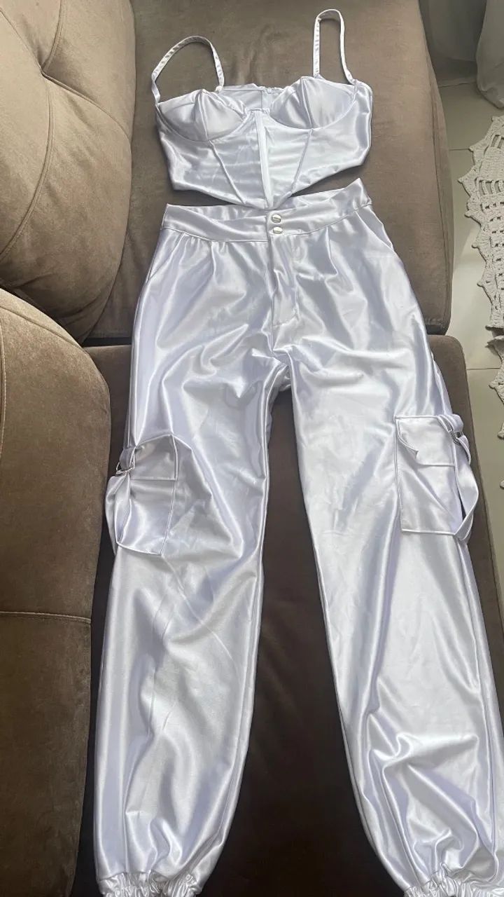 Conjunto com calça jogger estiloso 