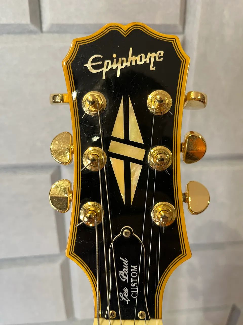 Guitarra Epiphone SG Custom Grover com trava - Foto 4