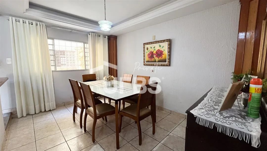 Sobrado à Venda no Setor Sudoeste  4 Quartos, 2 Suítes e Área de Lazer | R$ 650 Mil - Foto 2