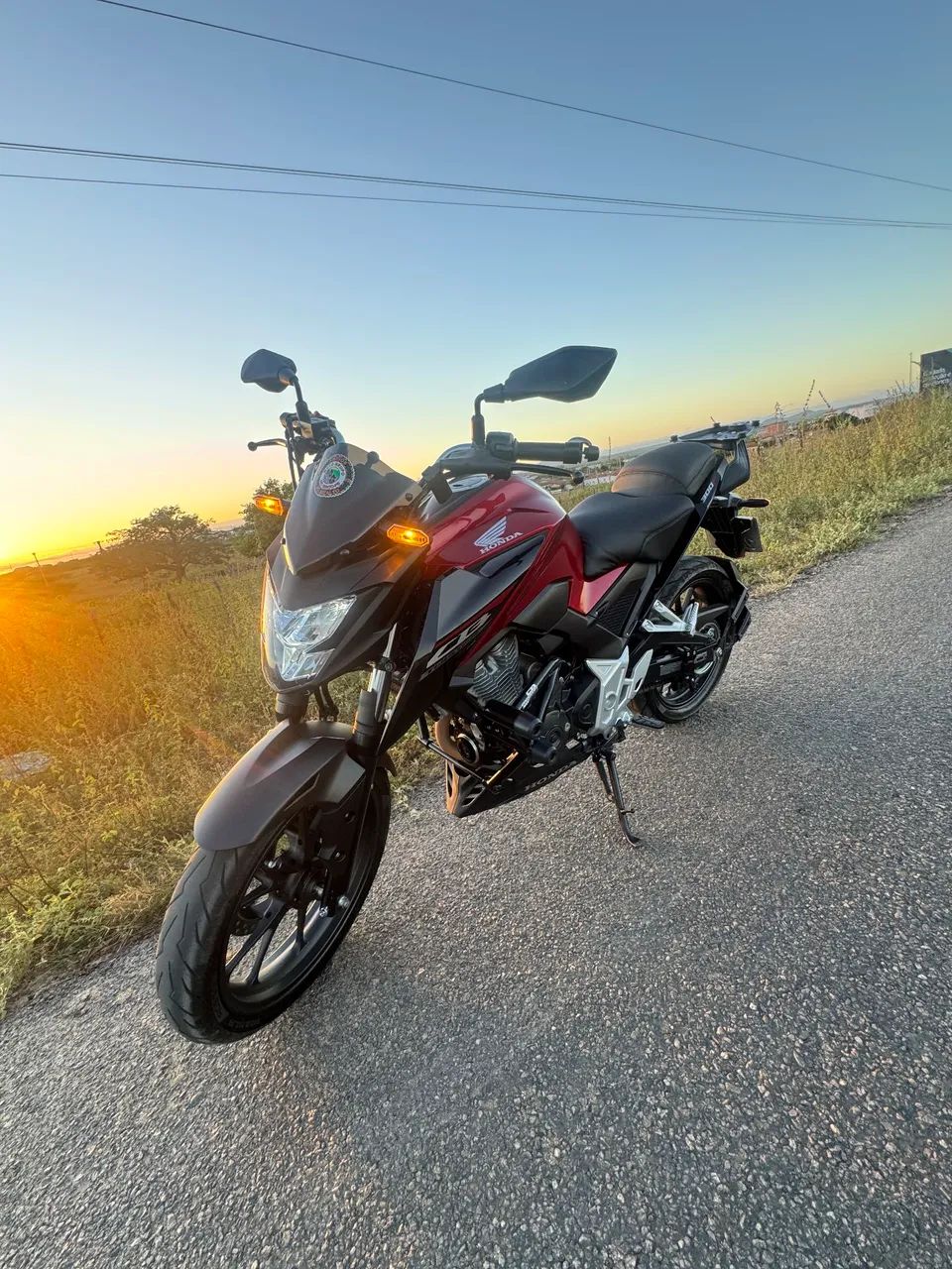 Cb 300 f muito conservada