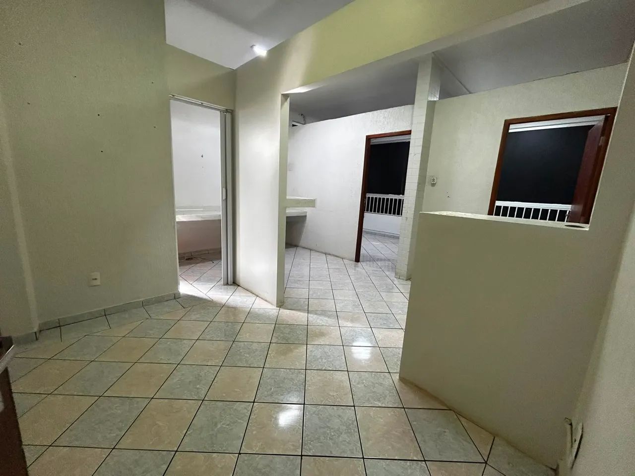 Sala Comercial na Avenida JK 1 piso na 