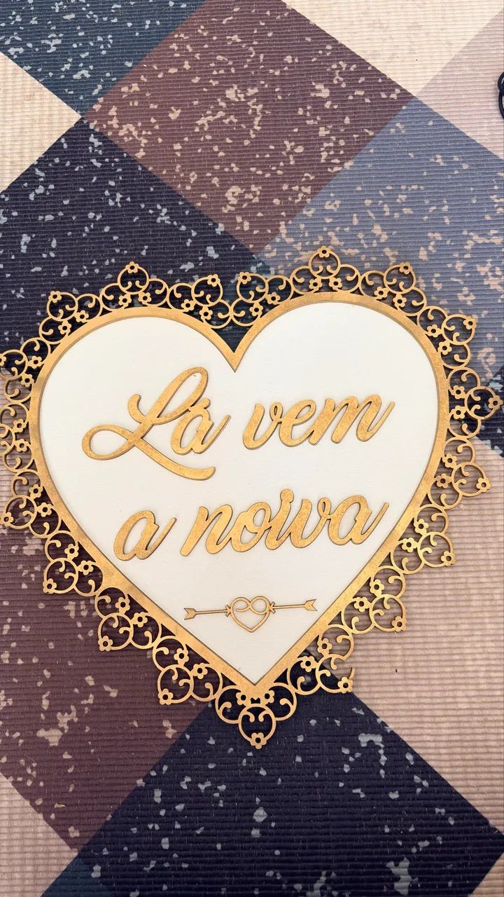 Placa : Lá vem a noiva 