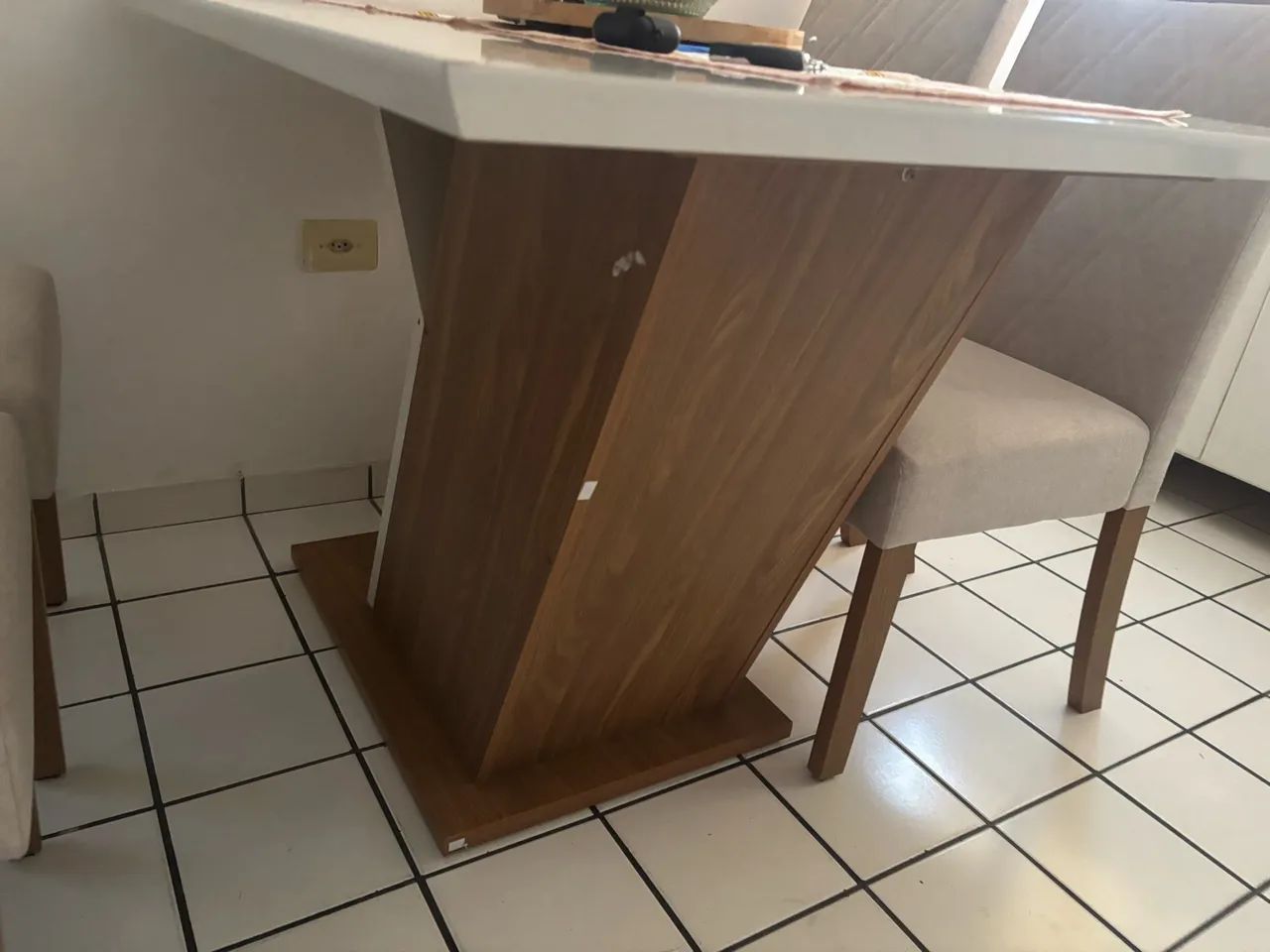 Mesa 04 lugares 