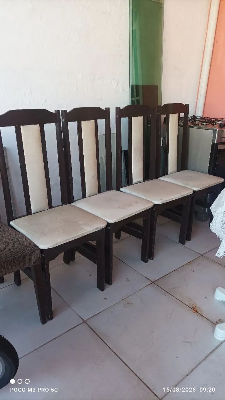 Vendo 4 cadeiras 