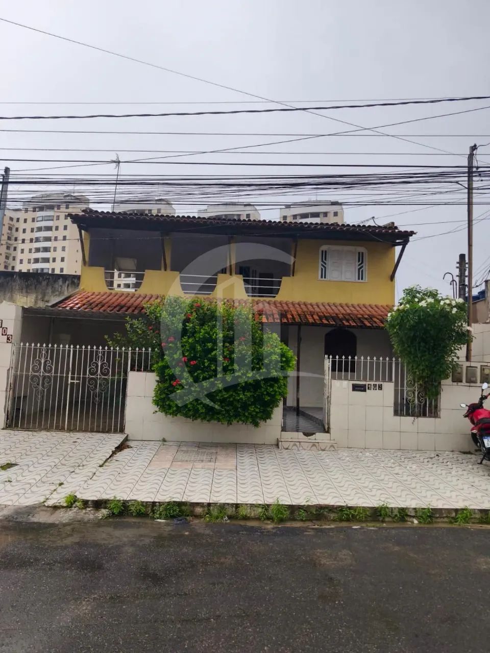 Casa Duplex à Venda no Bairro Ponto Novo