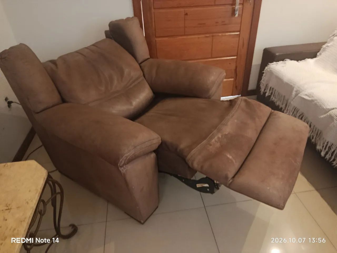 poltrona reclinável elétrica de couro legítimo  - Foto 5