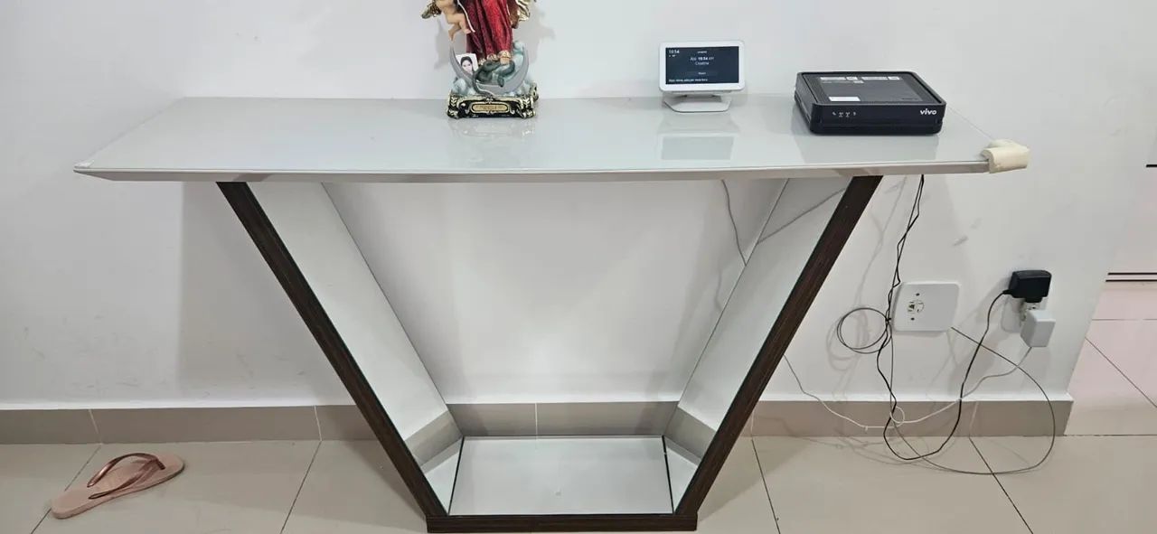 Aparador / Mesa Decorativa com Tampo de Vidro e Espelho - Foto 4