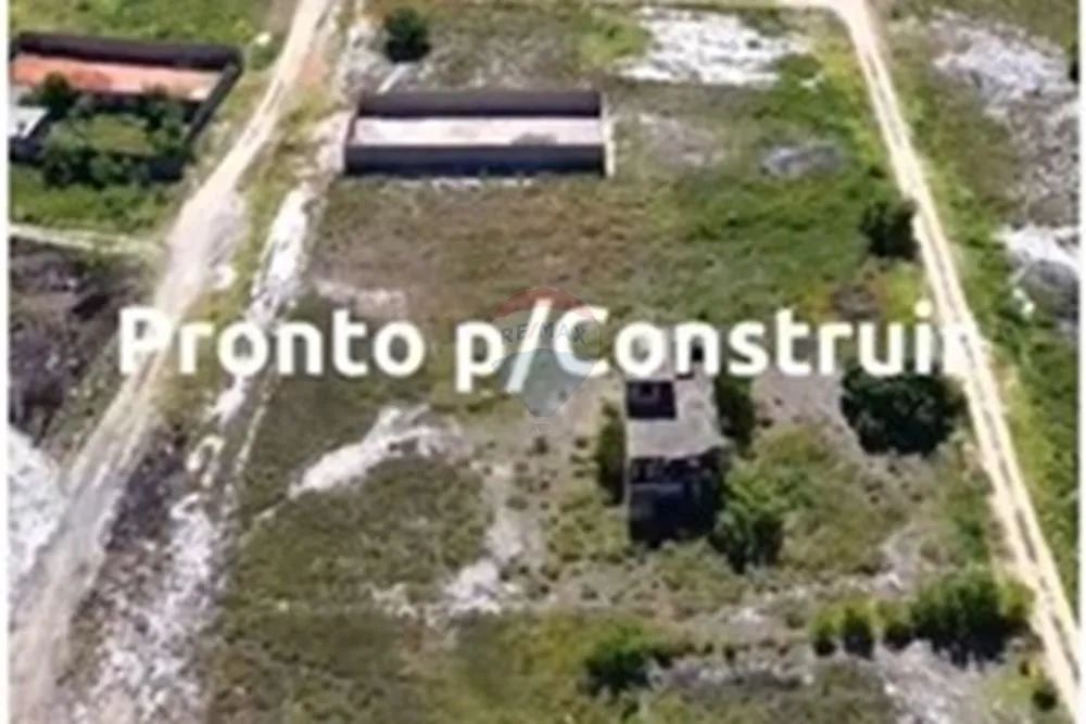 Terreno de Investimento na Praia do Francês!