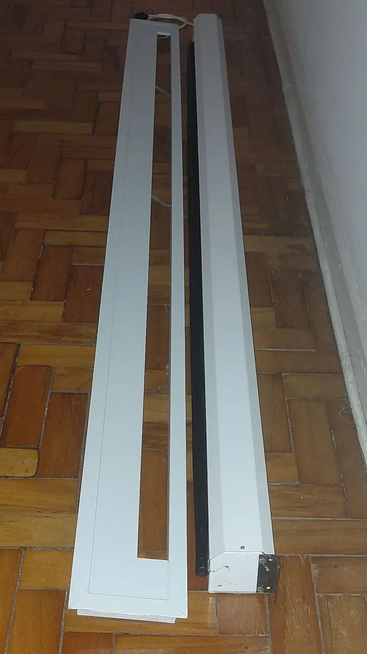 Tela de Projeção NOTECOM Motorizada Tensionada Matte White 84 Polegadas com moldura  - Foto 4