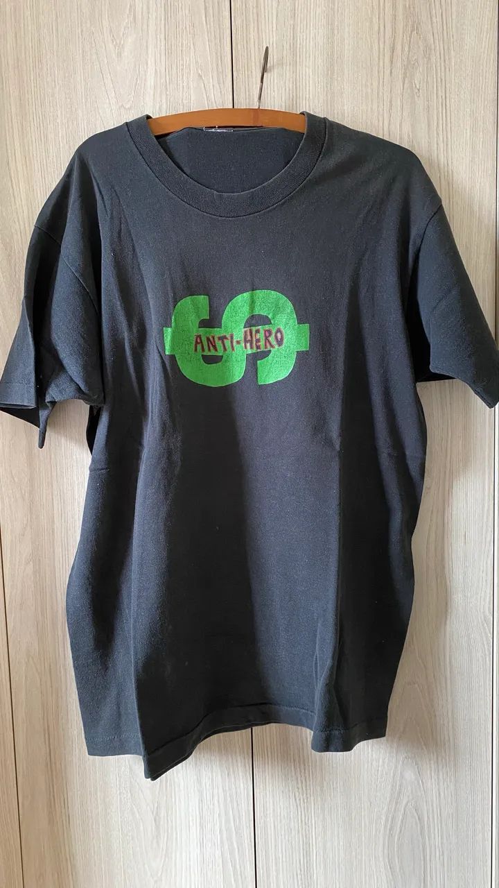 Camiseta Anti Hero