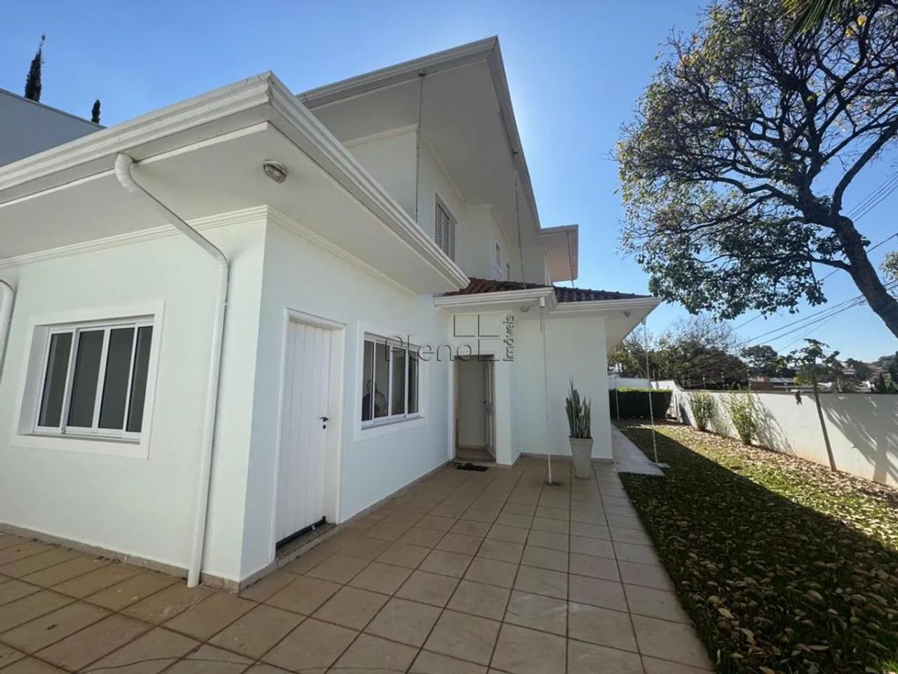 Casa para alugar em Campinas, Nova Campinas, com 3 quartos, com 214.9 m²