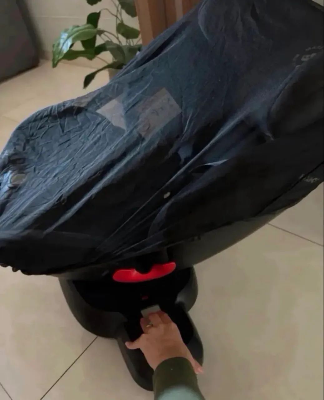 CADEIRINHA DE BEBÊ MAXI-COSI (bebê conforto) - Foto 4