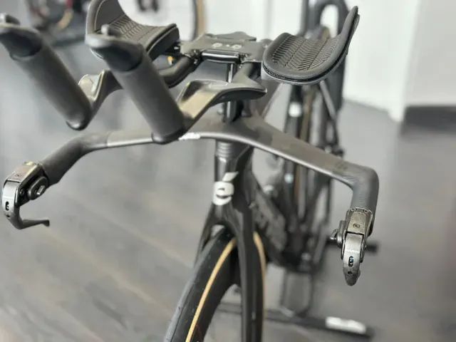 P5 Force AXS Five Black 2026   - Foto 3