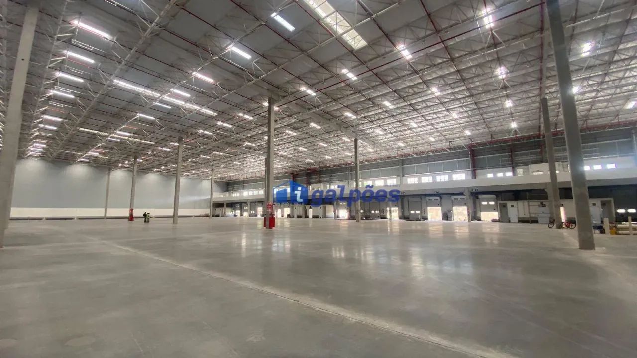 Galpão com 8700 m² em - Cinco - Contagem/MG