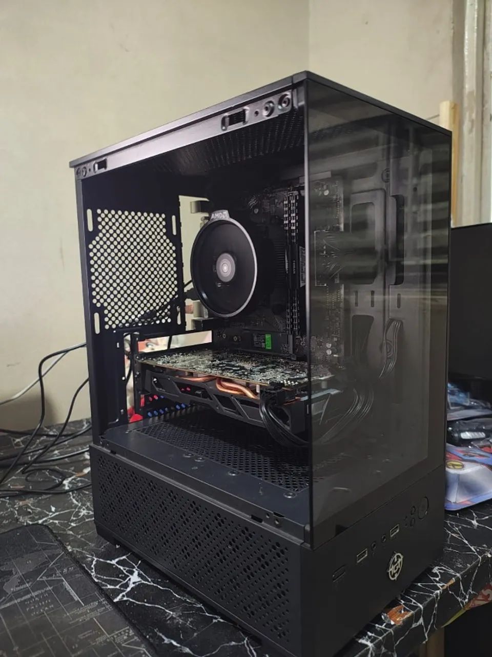 PC Gamer Ryzen 5 1600x e RX 590