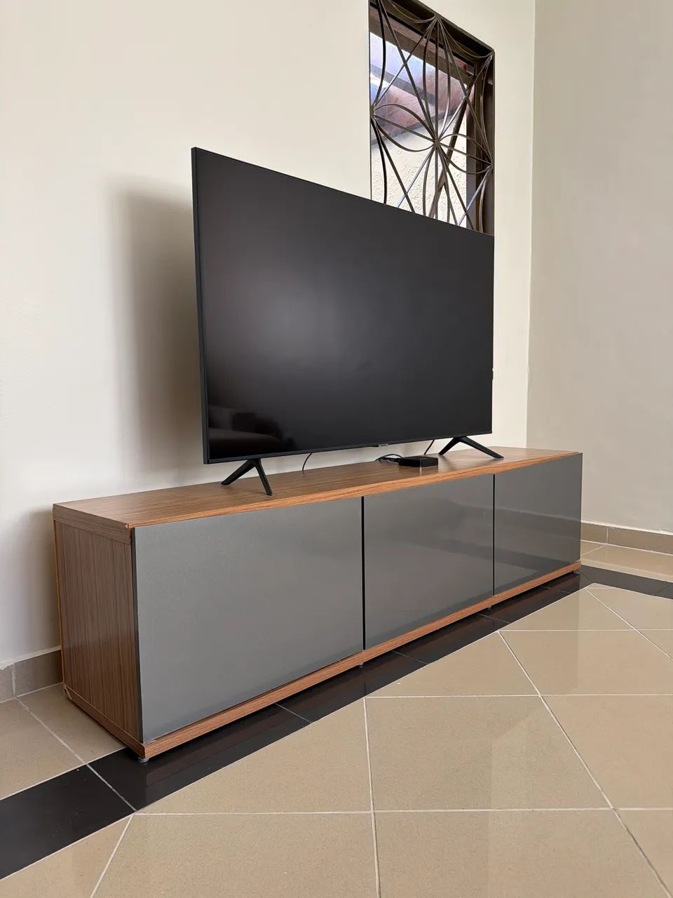 Rack moderno 1,80m 