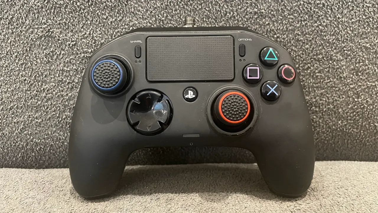 Joystick Nacon Revolution Pro Controller para PS4 - Foto 2