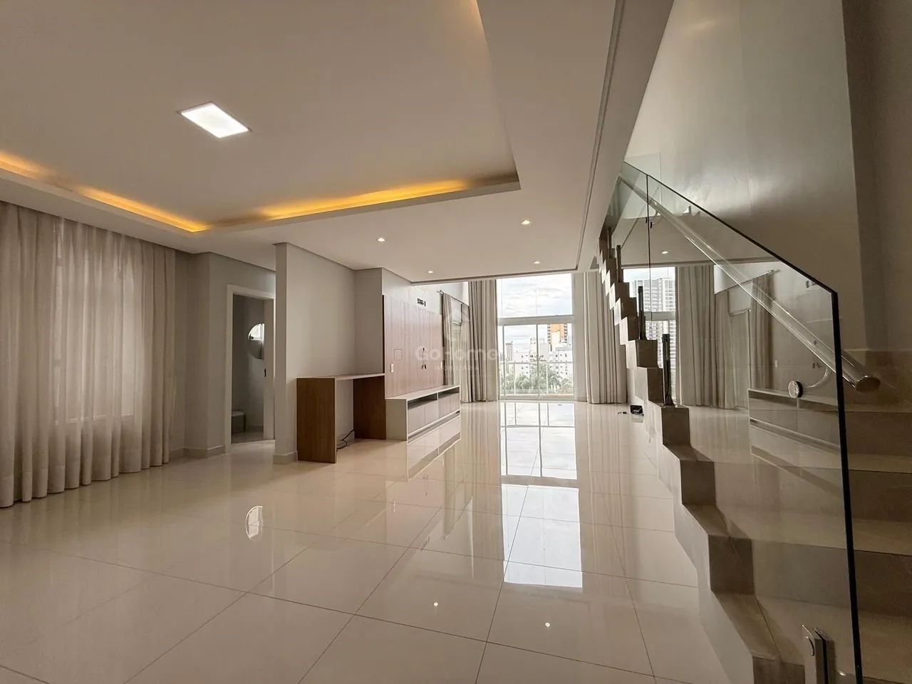 Duplex com 3 vagas e rooftop no Centro de Chapecó para venda hoje