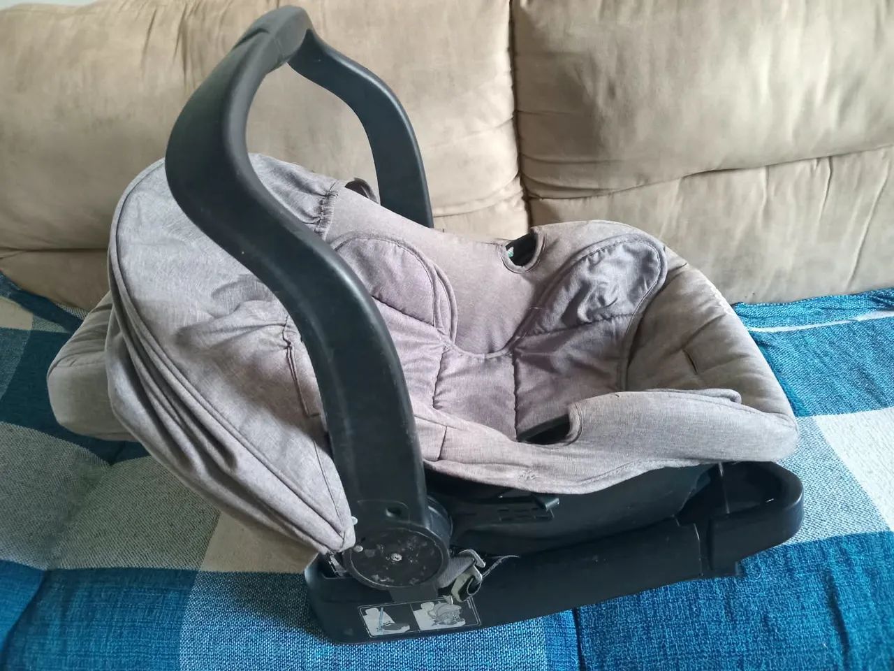 Bebê conforto,100$