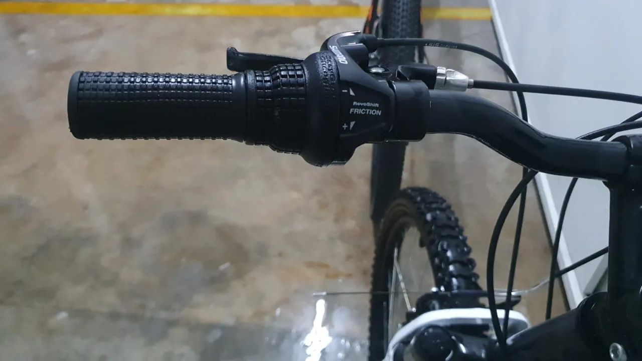 Bicicleta seminova com marcha - Foto 3