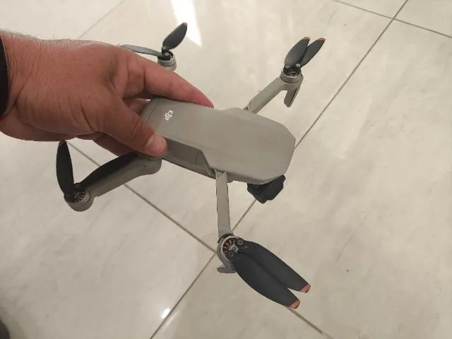 DJI Mini 4K Danificado para Reparo ou Retirada de Peças - Foto 2