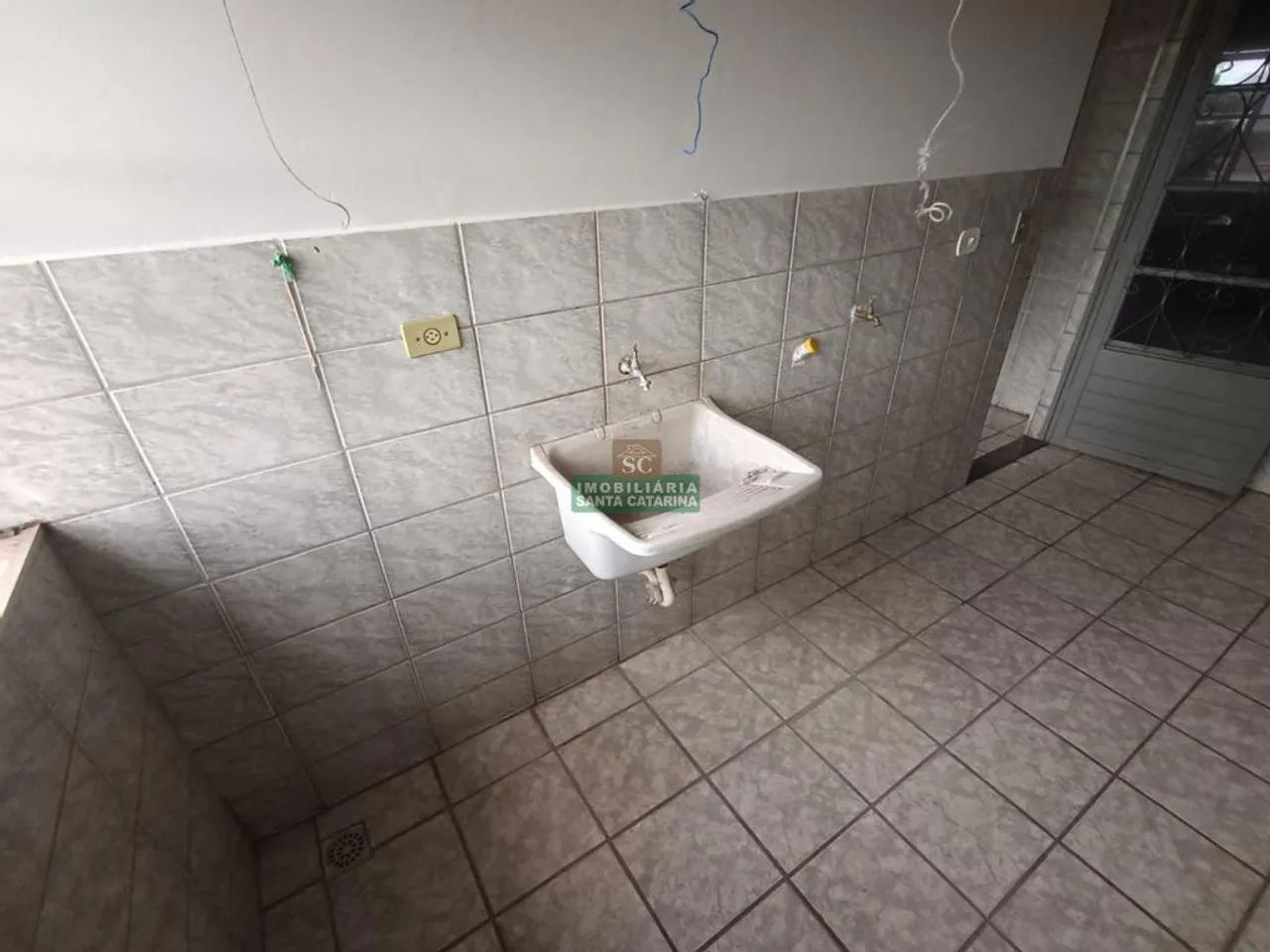 ALUGA SOBRELOJA COM 100M² E 03 QUARTOS | AV. KAKOGAWA | MARINGÁ - PR - Foto 4