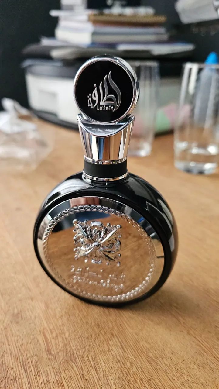 Perfume Lattafa Fakhar Black 100ml